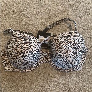 Cacique Intimates & Sleepwear - Cacique Bra 44B Cacique Intimates & Sleepwear - Cacique Bra 44B